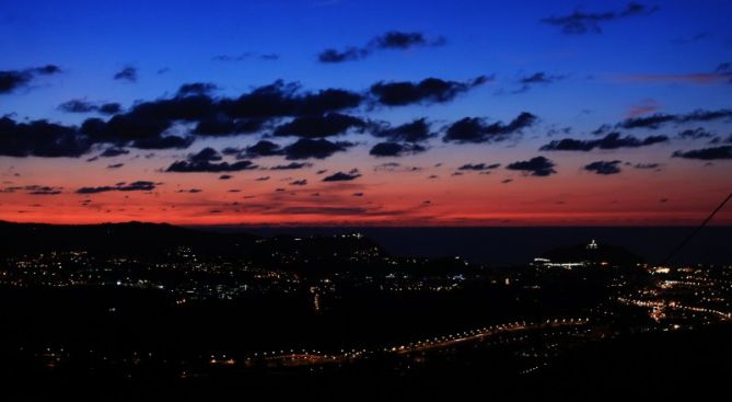 Anochecer de Donosti desde Santiagomendi: foto en Donostia-San Sebastián