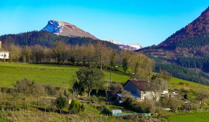 Aloña desde Larrino: foto en Aretxabaleta Aloña desde Larrino: foto en Aretxabaleta