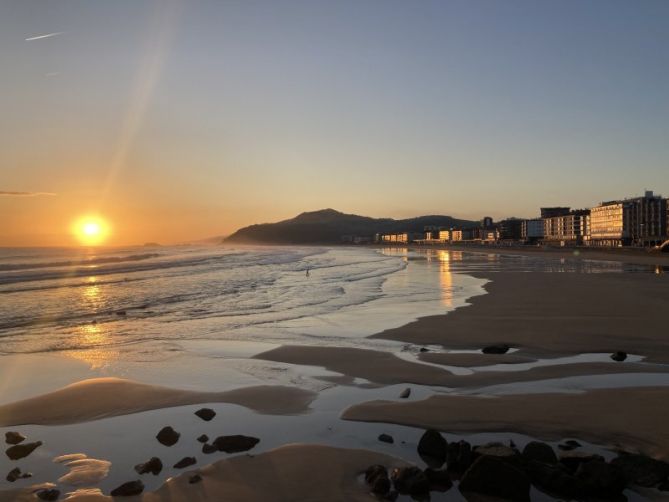 Amanecer en Zarautz : foto en Zarautz Amanecer en Zarautz : foto en Zarautz