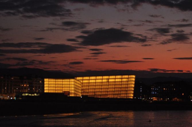 Atardecer encendido: foto en Donostia-San Sebastián Atardecer encendido: foto en Donostia-San Sebastián