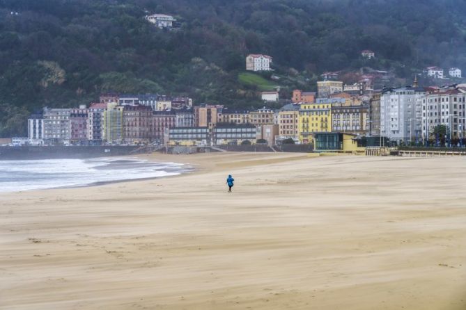 A MAL TIEMPO BUENA CARA: foto en Donostia-San Sebastián A MAL TIEMPO BUENA CARA: foto en Donostia-San Sebastián