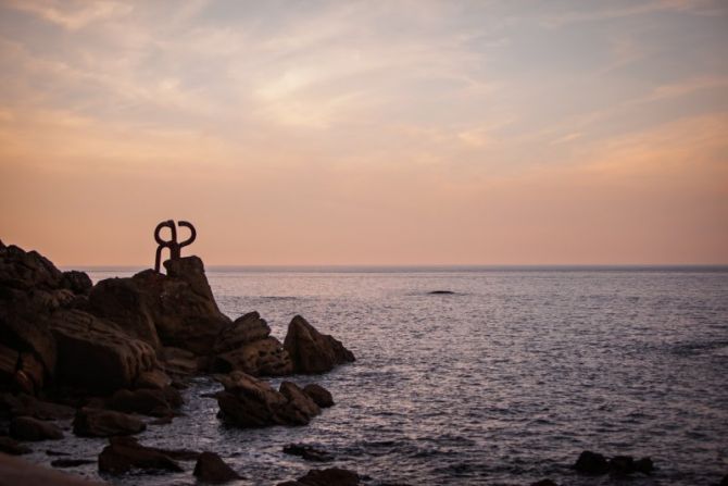 El ocaso de chillida: foto en Donostia-San Sebastián El ocaso de chillida: foto en Donostia-San Sebastián