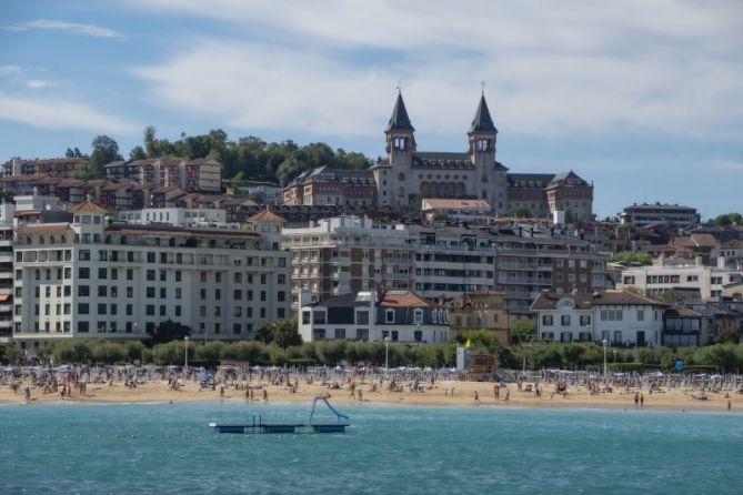Todo al azul: foto en Donostia-San Sebastián Todo al azul: foto en Donostia-San Sebastián