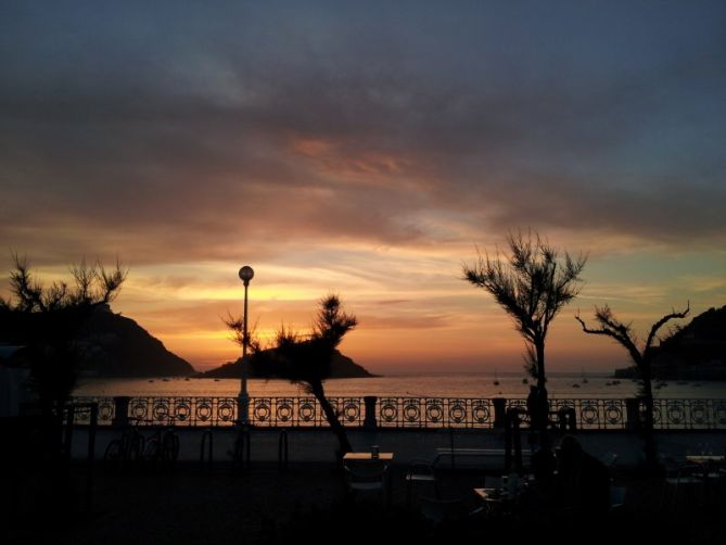 atardecer en la concha: foto en Donostia-San Sebastián