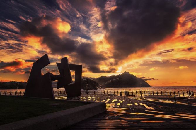 El fuego en el cielo: foto en Donostia-San Sebastián