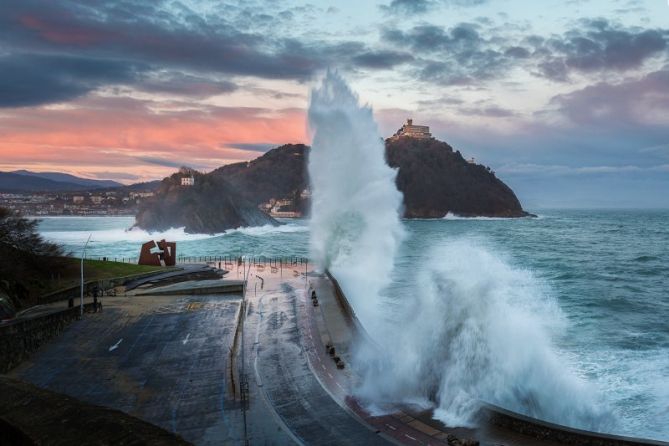 La ola: foto en Donostia-San Sebastián