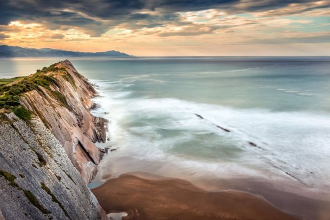 Acantilado: foto en Zumaia