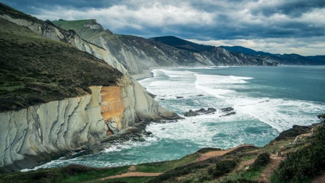 Acantilados de Zumaia: foto en Zumaia