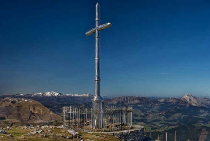 Aloña (balcón de Guipuzkoa): foto en Oñati