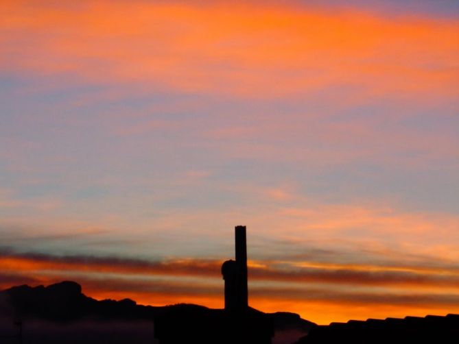 Amanecer anaranjado: foto en Errenteria