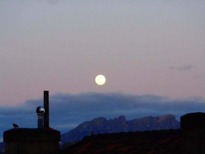 Anochecer en Peñas de Aia: foto en Errenteria