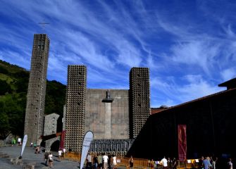 ARA MAILKIAN ARANTZAZUN