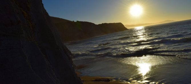 Atardecer en Itzurun: foto en Zumaia