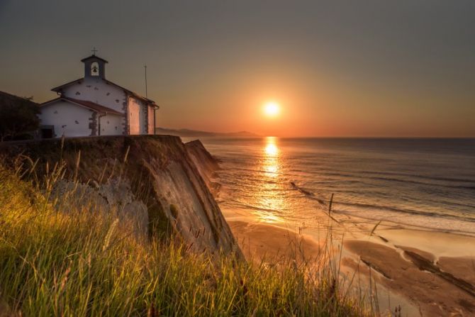 Atardecer magico: foto en Zumaia