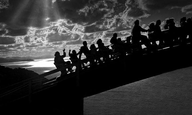 AUTOPISTA HACIA EL CIELO: foto en Donostia-San Sebastián