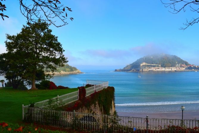 El balcón : foto en Donostia-San Sebastián