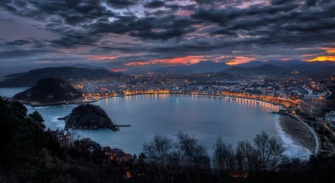 Concha en la hora azul: foto en Donostia-San Sebastián