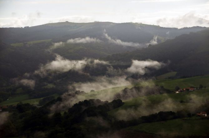 Cuando la niebla esconde mis rincones...: foto en Aia