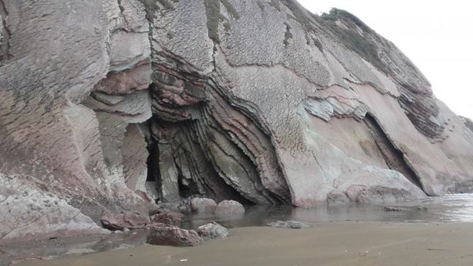 Cueva de Itzurun: foto en Zumaia