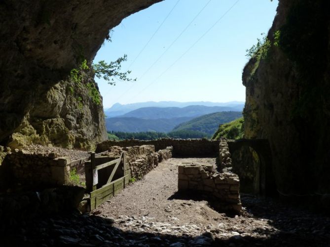 LA CUEVA AL REVES: foto en Zegama