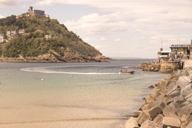 Estelas en el mar: foto en Donostia-San Sebastián