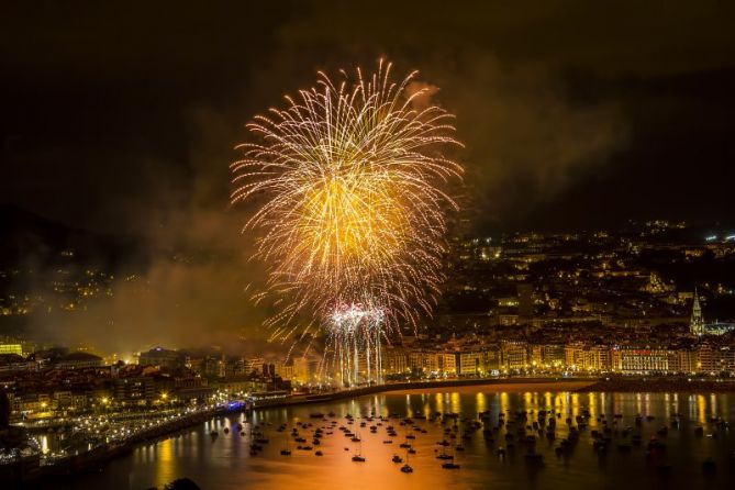 Fuegos : foto en Donostia-San Sebastián