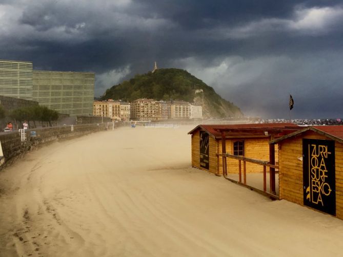 Galerna de final de temporada: foto en Donostia-San Sebastián