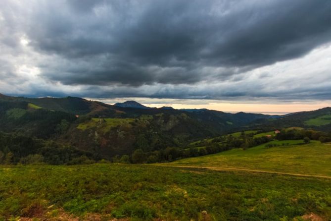 Gure mendiak: foto en Asteasu