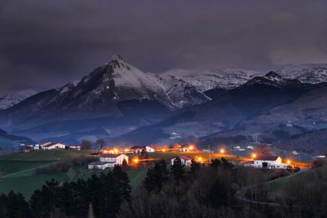 Lazkaomendi eta Aralar: foto en Lazkao