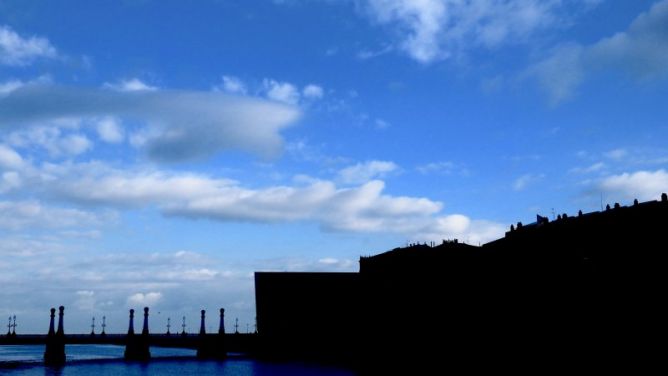 Lehenengo zubia: foto en Donostia-San Sebastián