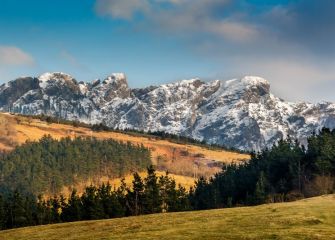 Un monte magico y antiguo.