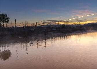 Navegando al amanecer