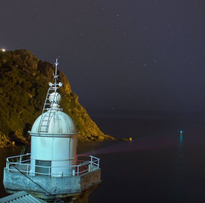 Noche en el faro: foto en Pasaia