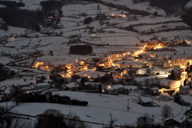 Noche de Invierno en Berastegi: foto en Berastegi