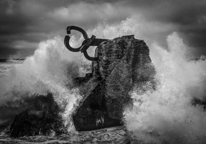 PEINANDO LA OLA : foto en Donostia-San Sebastián