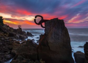 Peine del Viento al atardecer