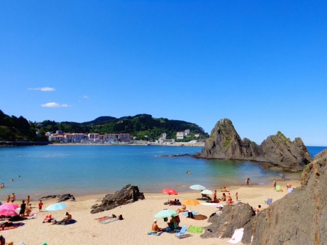 Playa de Saturrarán: foto en Mutriku