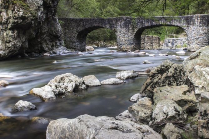 El puente de las brujas: foto en Andoain