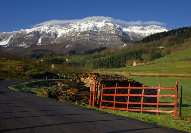 Puerta a aitzgorri: foto en Zegama