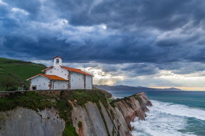 san telmo ekaitzpean: foto en Zumaia