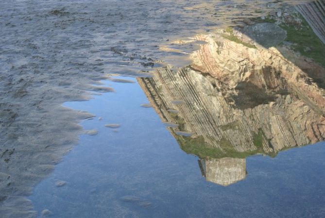 "SOBRE LA ARENA": foto en Zumaia