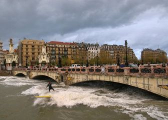 Surf en el rio