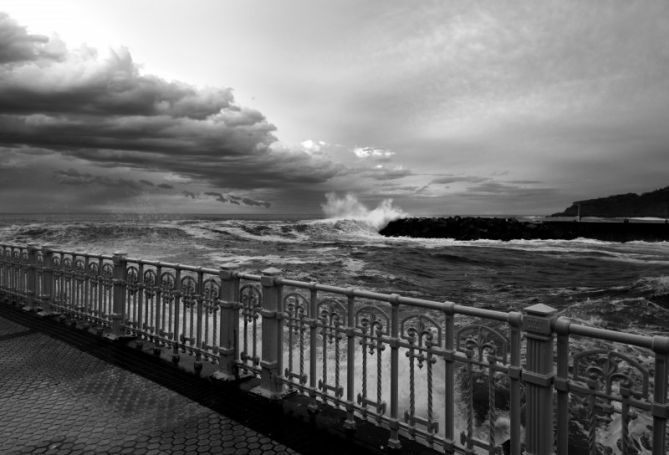 temporal paseo nuevo: foto en Donostia-San Sebastián