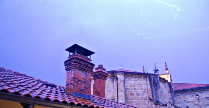 Tormenta electrica: foto en Segura