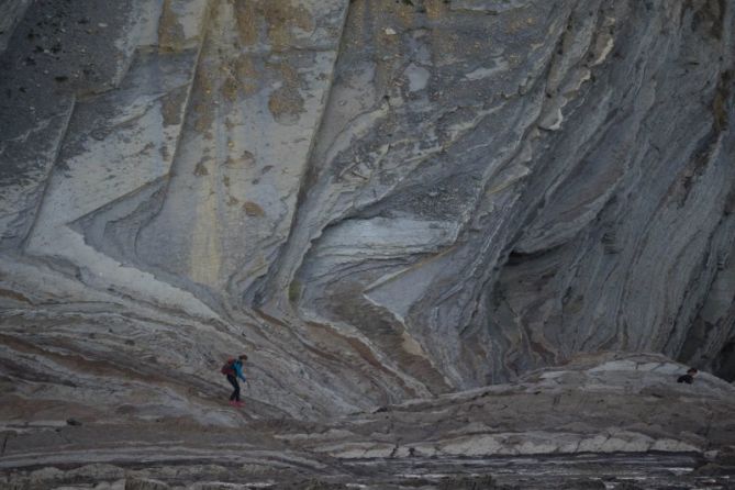 Aspaldiko lurretan oinez: foto en Zumaia