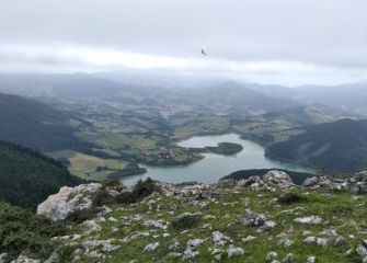 AIRE, AGUA Y TIERRA