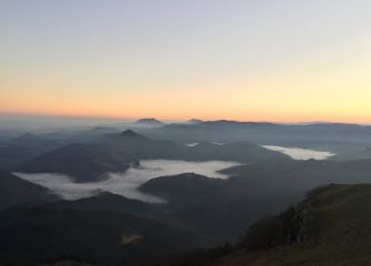 Amanecer desde el Adarra