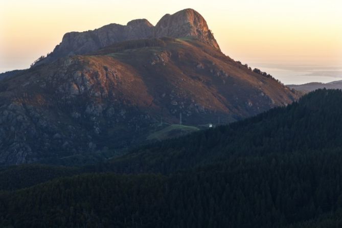 Amanecer en Peñas de Aia: foto en Oiartzun