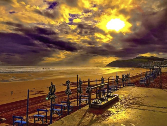 Amanecer en la playa de Zarautz : foto en Zarautz