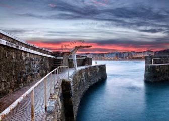 Amanecer en el puerto